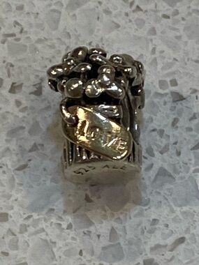 Vintage Pandora Retired Two Tone 14K
Gold Silver Love Bouquet Bead Charm
790441